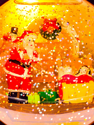 													Новогодний фонарик музыкальный Часы с Дедом Морозом 18 см 9920048 фото 2