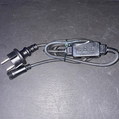 Кабель питания 220 Вольт до 3000 LED LED 1,5 м черный DD1440 Кабель питания 220 Вольт до 3000 LED LED 1,5 м черный DD1440