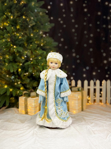 													Снегурочка  45 см  YD18013