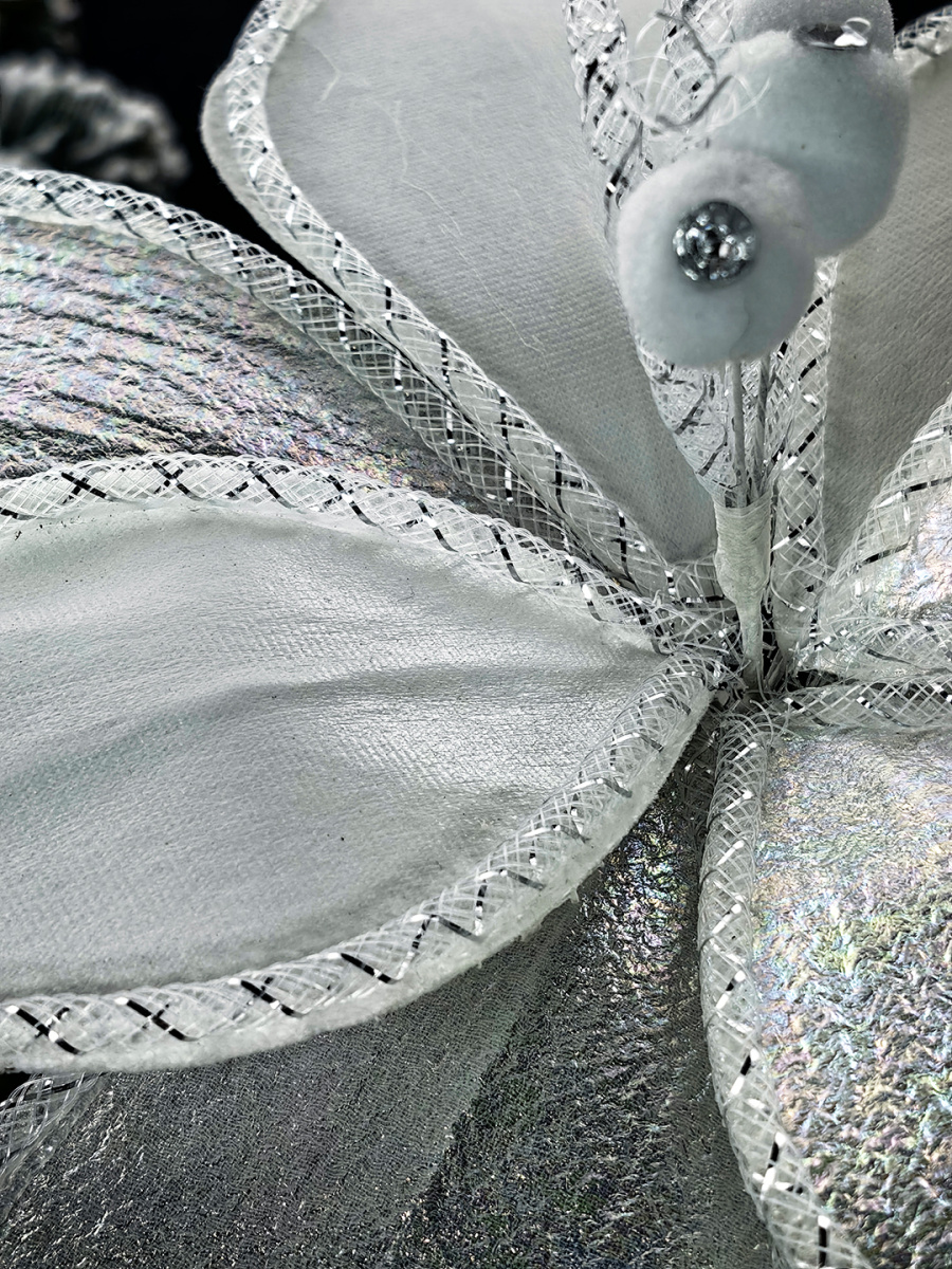 Цветок белый d 26 см MG24581 фото 2 Цветок белый d 26 см MG24581 фото 2