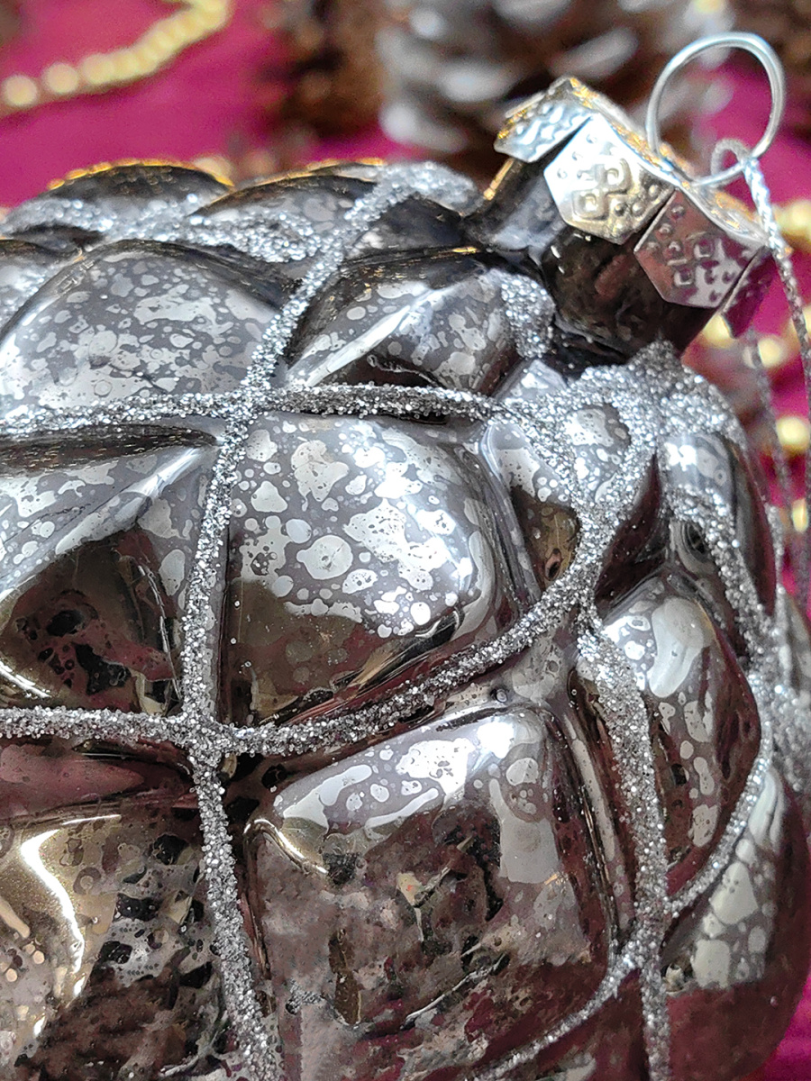 Шар прозрачный графит 10 см, стекло Merry Green MG24103 фото 3 Шар прозрачный графит 10 см, стекло Merry Green MG24103 фото 3