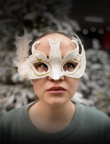 Карнавальная маска см белая PL999-9White фото 3 Карнавальная маска см белая PL999-9White фото 3