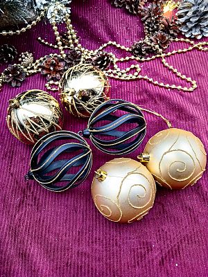 Набор шаров 8 см 6 шт золото/черный Р-7239