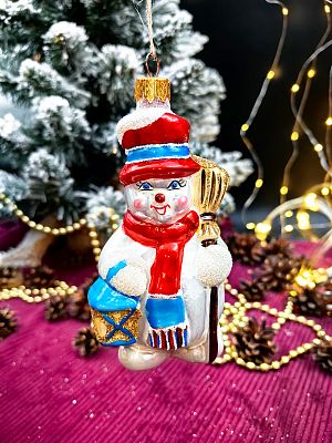 Елочная игрушка Снеговик с метлой серебристый 13 см, стекло  // снеговик с метлой
