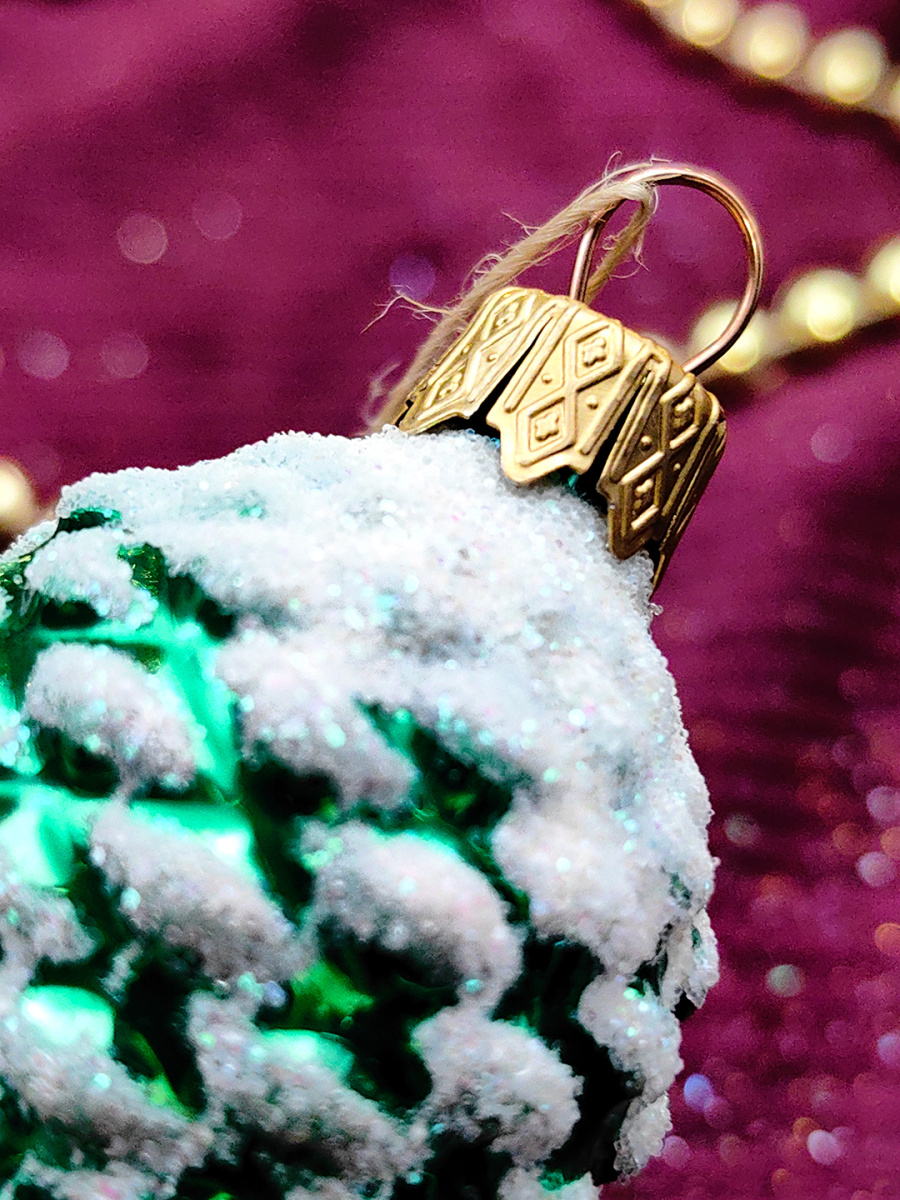 Елочная игрушка Шишка зеленый 7 см, стекло // шишка GR фото 6 Елочная игрушка Шишка зеленый 7 см, стекло // шишка GR фото 6