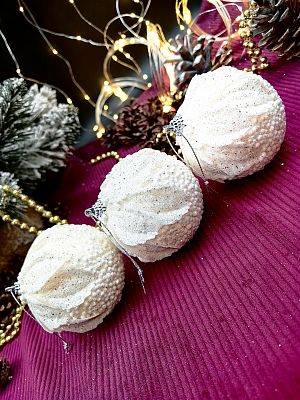 Набор шаров 8 см 3 шт белый 10-23