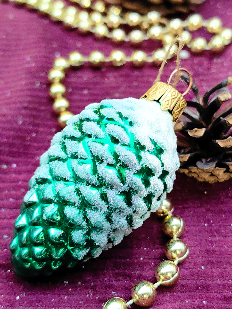 Елочная игрушка Шишка зеленый 7 см, стекло // шишка GR фото 5 Елочная игрушка Шишка зеленый 7 см, стекло // шишка GR фото 5