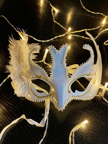 Карнавальная маска см белая PL999-9White фото 2 Карнавальная маска см белая PL999-9White фото 2