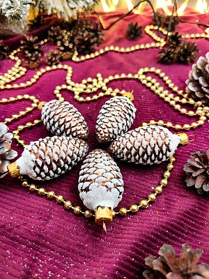 Елочные игрушки Шишки 5 шт коричневый 7 см, стекло Елочные Сказки // шишки BRAWNx5