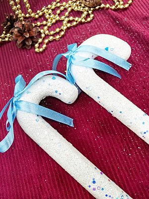 Елочная игрушка Леденец трость  белый/голубой 17 см 32-19