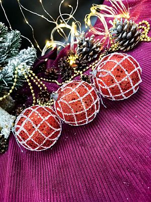 Набор шаров 8 см 3 шт Красный с белым WL9207-56