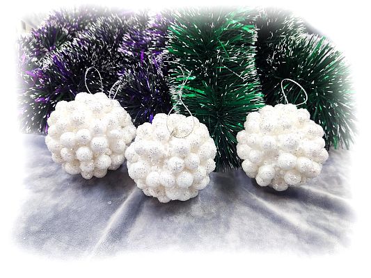 Набор шаров 8 см 3 шт белый 10-39