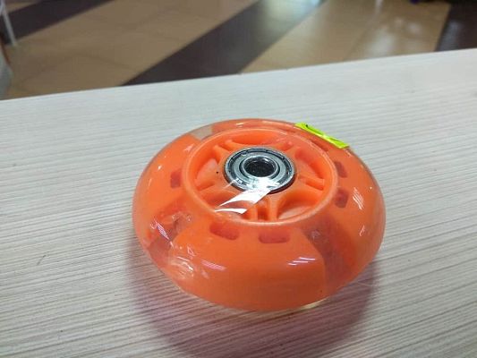 Колесо светящееся для самоката Полиуретан с 2 подщип.ABEC-7, диам. - 81мм, оранжевое SC 02 OR Колесо светящееся для самоката Полиуретан с 2 подщип.ABEC-7, диам. - 81мм, оранжевое SC 02 OR