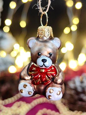 Елочная игрушка Мишка с бантиком мини коричневый 4 см, стекло  // мишка мини