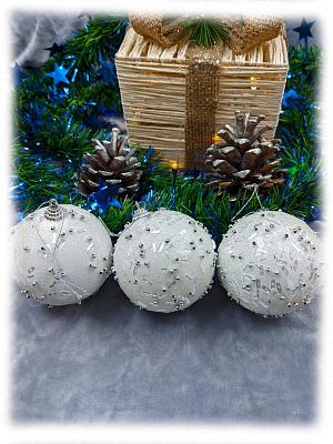 Набор шаров 8 см 3 шт белый 803-21