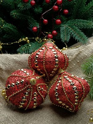 Набор шаров 8 см 3 шт красный 2016285