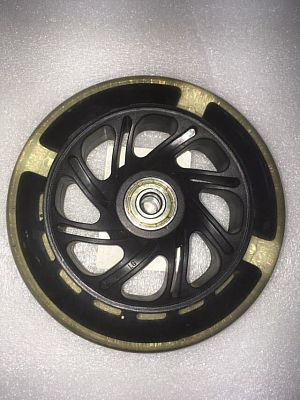 Колесо светящееся для самоката Полиуретан с 2 подщип.ABEC-7, диам. - 117мм, черное SC 01 BK Колесо светящееся для самоката Полиуретан с 2 подщип.ABEC-7, диам. - 117мм, черное SC 01 BK