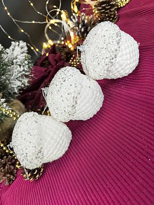 Набор шаров 8 см 3 шт белый 22-31