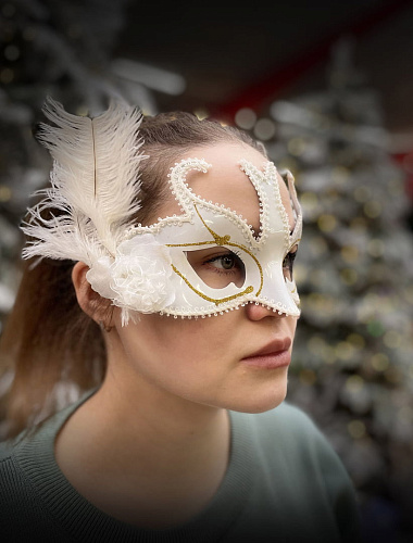 Карнавальная маска см белая PL999-9White фото 4 Карнавальная маска см белая PL999-9White фото 4